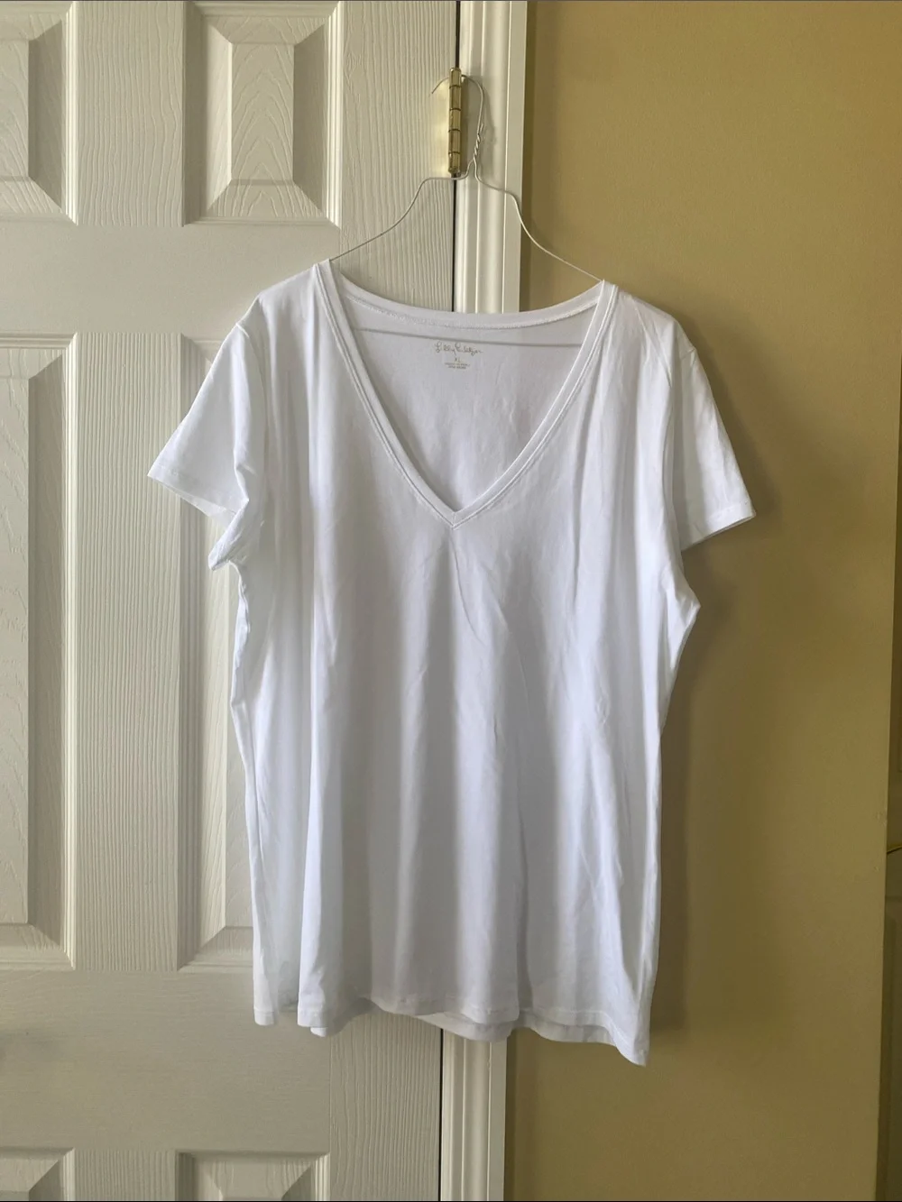 Classic White V-Neck Women's Tee - Picture 1 of 3